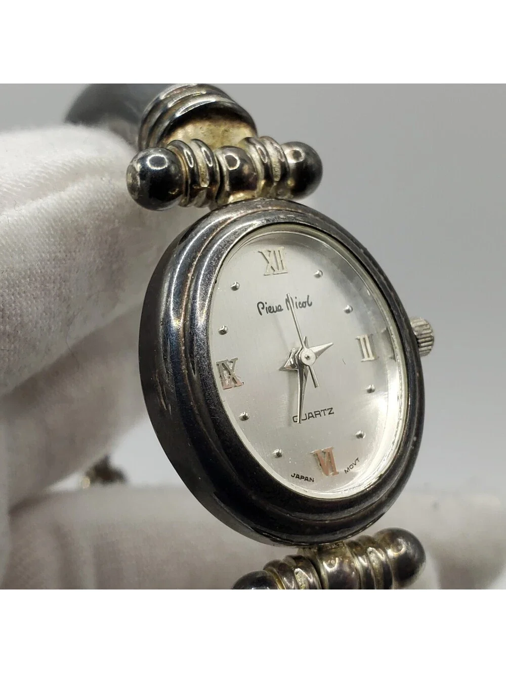 Piere Nicol Womens Watch  23mm  New Battery Silver Tone Oval